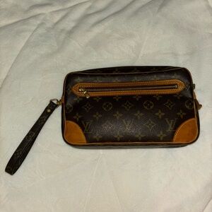 Louis Vuitton Vintage wristlet